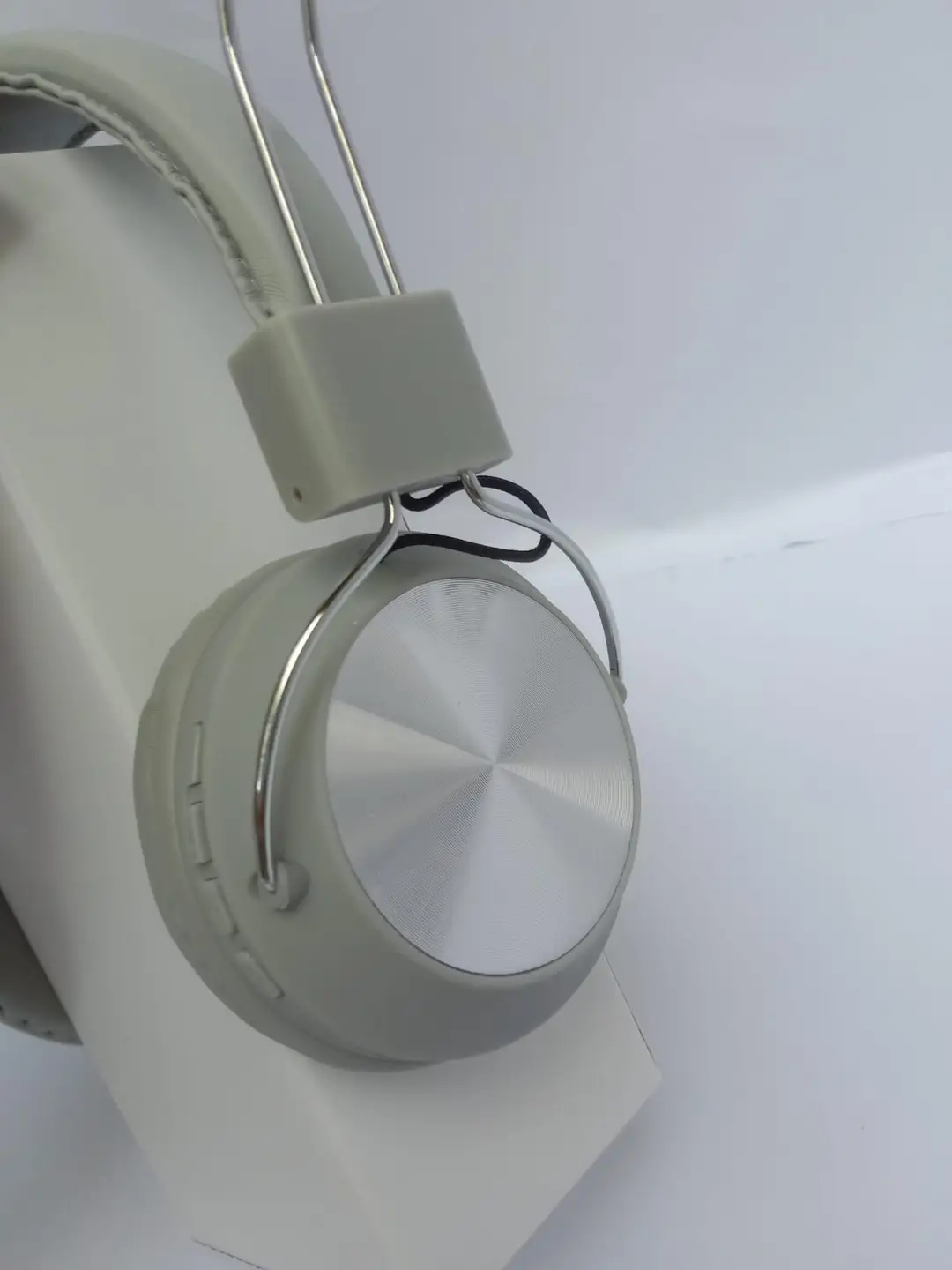 Grey Long-Lasting Battery With Fast Charge 1001 Headphone