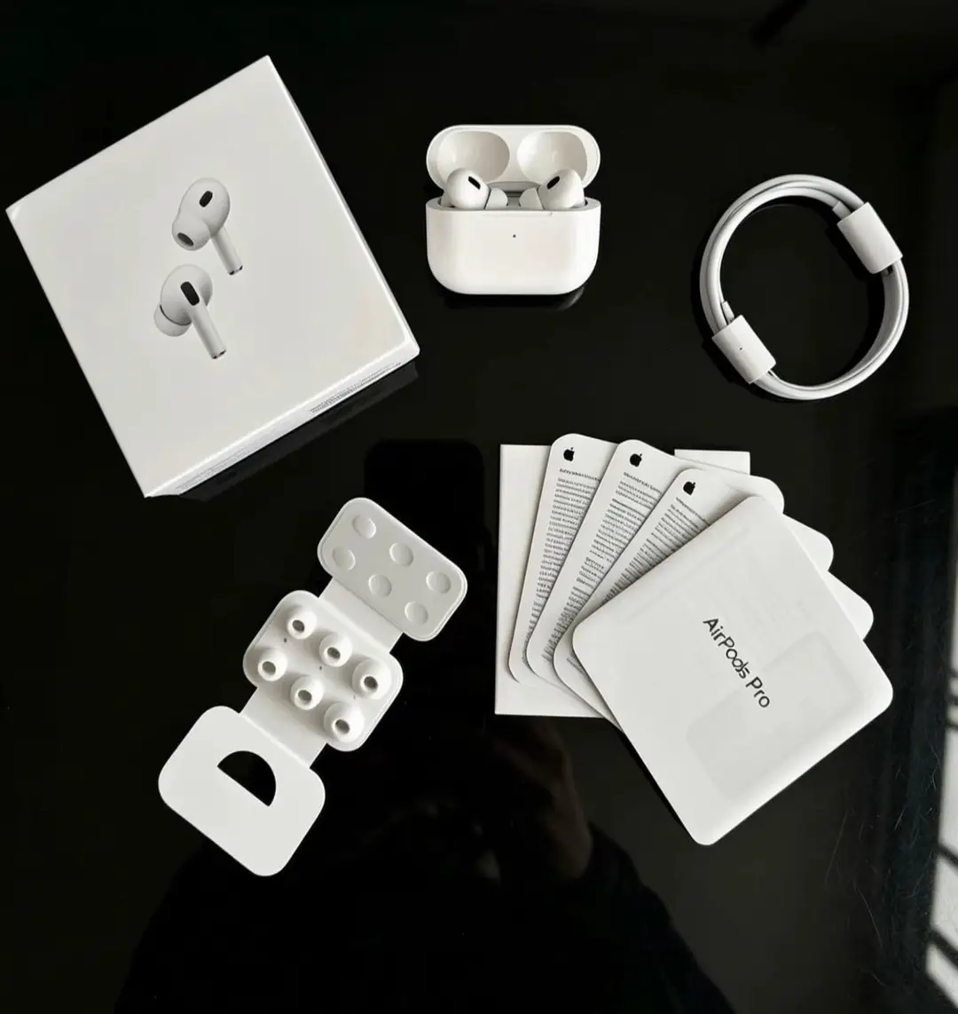 Black Long-Lasting Battery With Fast Charge 2 Airpods