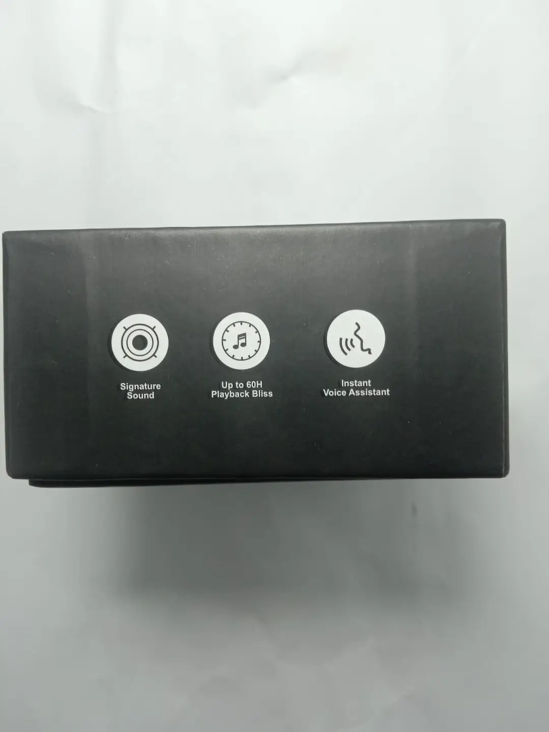 Blue Long-Lasting Battery With Fast Charge 4 Earbuds
