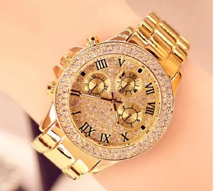 Luxury Golden Crystal Roman Dial Watch