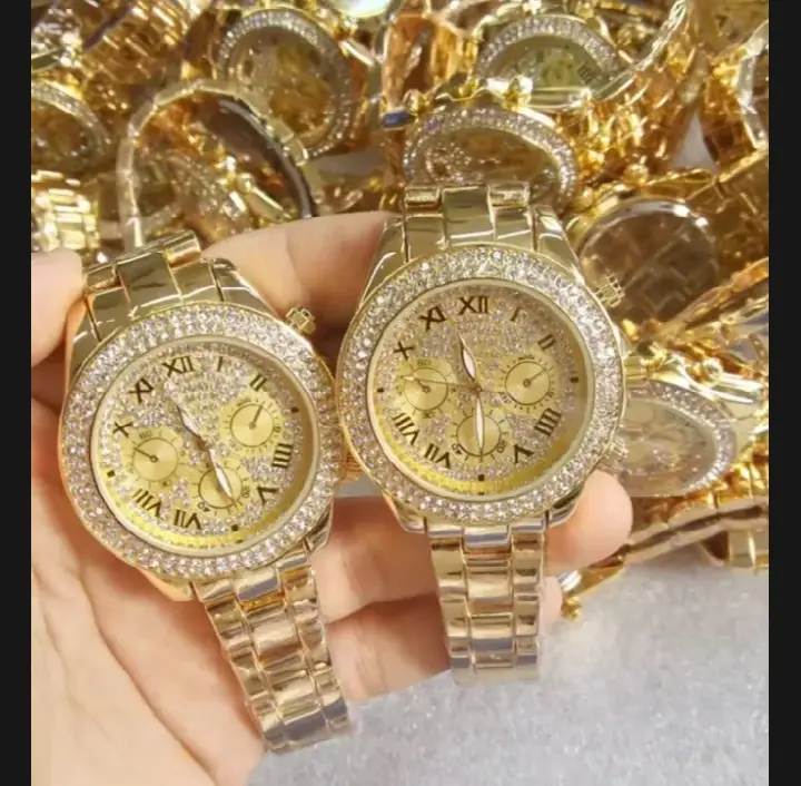 Luxury Golden Crystal Roman Dial Watch