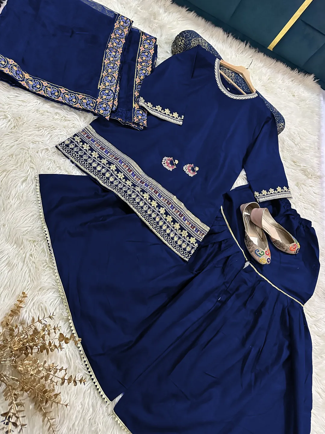 3 Pcs Women's Stitched Shamoz Silk Embroidered Suit