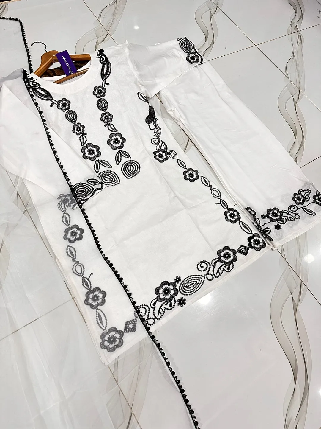 3 Pcs Women's Stitched Cotton Embroidered Suit