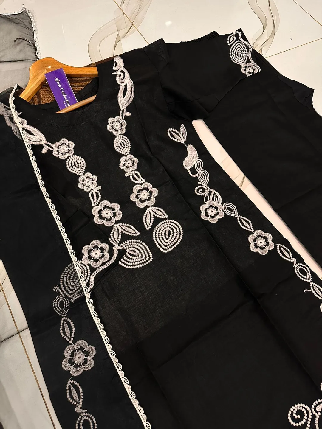 3 Pcs Women's Stitched Cotton Embroidered Suit