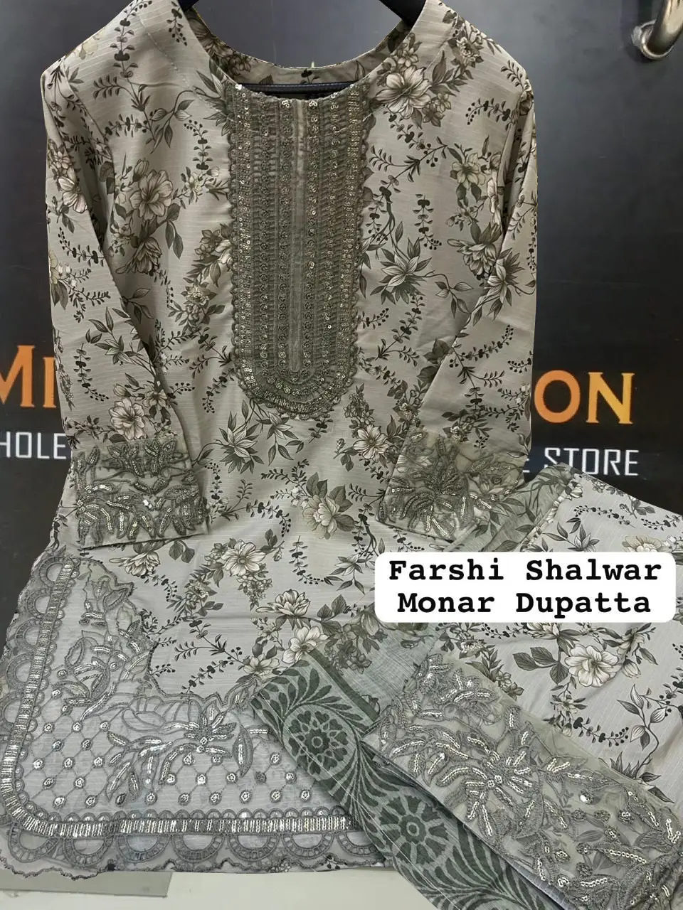 3 Pcs Women's Stitched Lawn Embroidered Suit