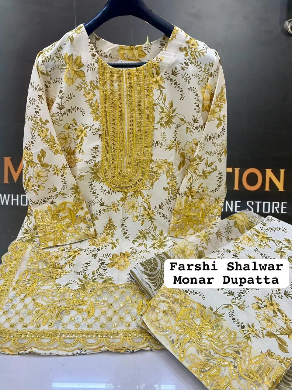 3 Pcs Women's Stitched Lawn Embroidered Suit