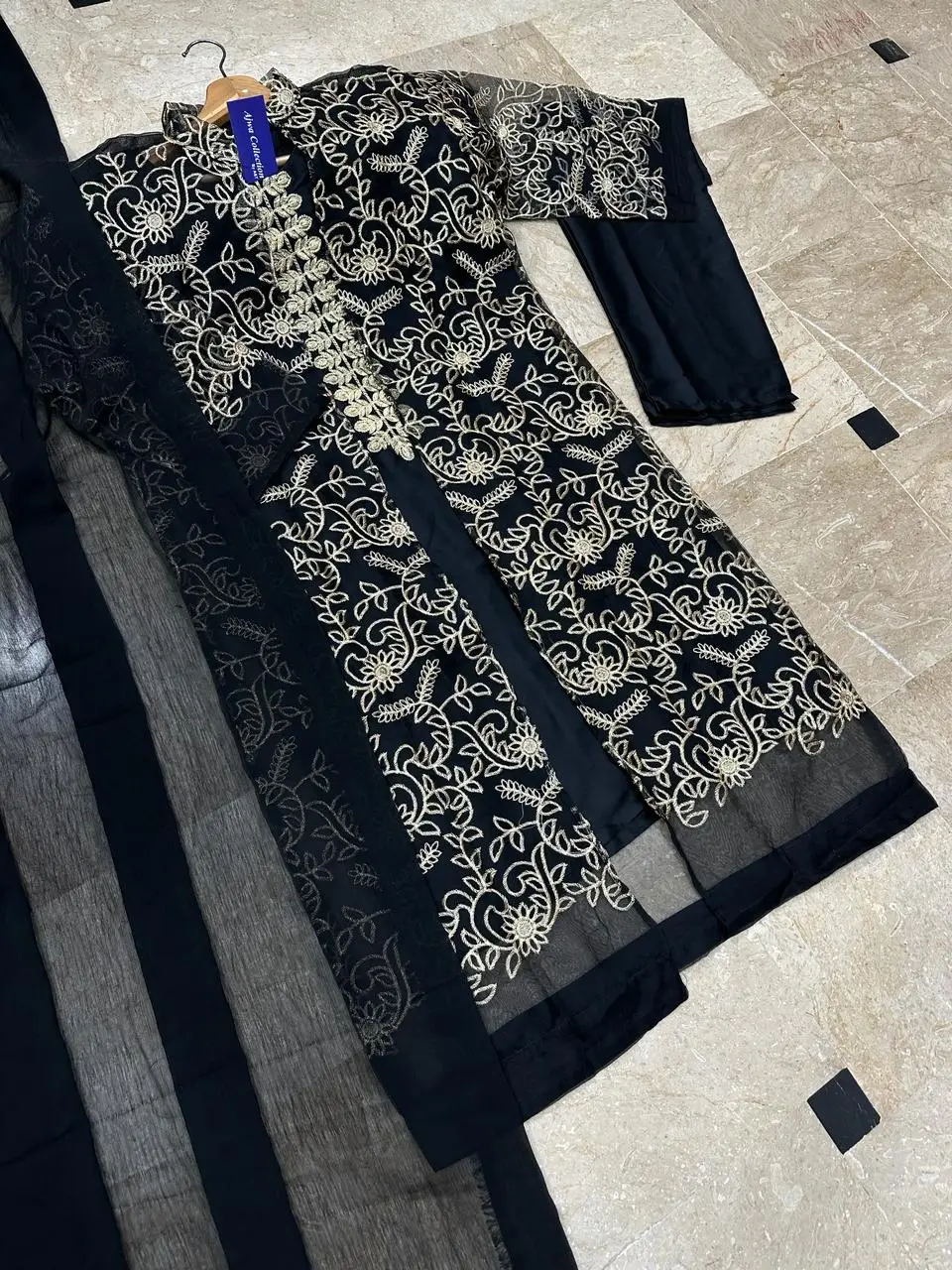 4 Pcs Women's Stitched Shamoz Silk Embroidered Suit