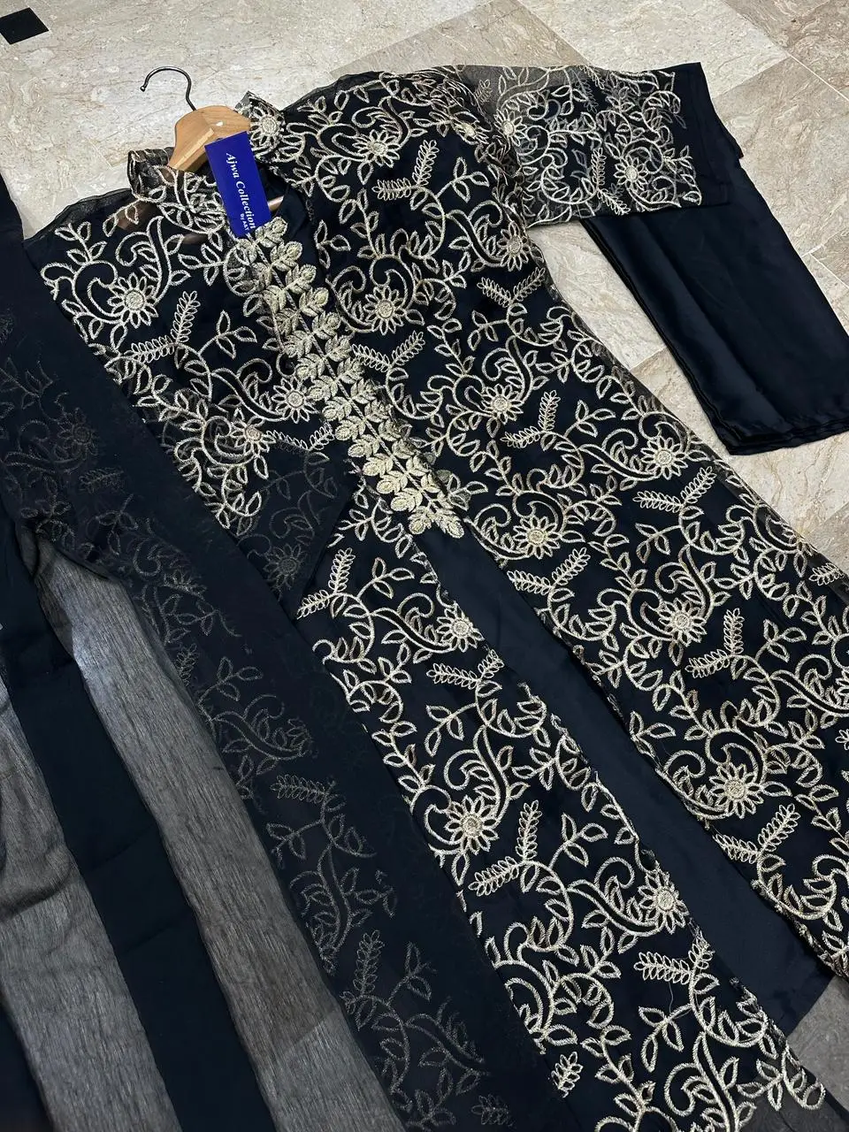 4 Pcs Women's Stitched Shamoz Silk Embroidered Suit