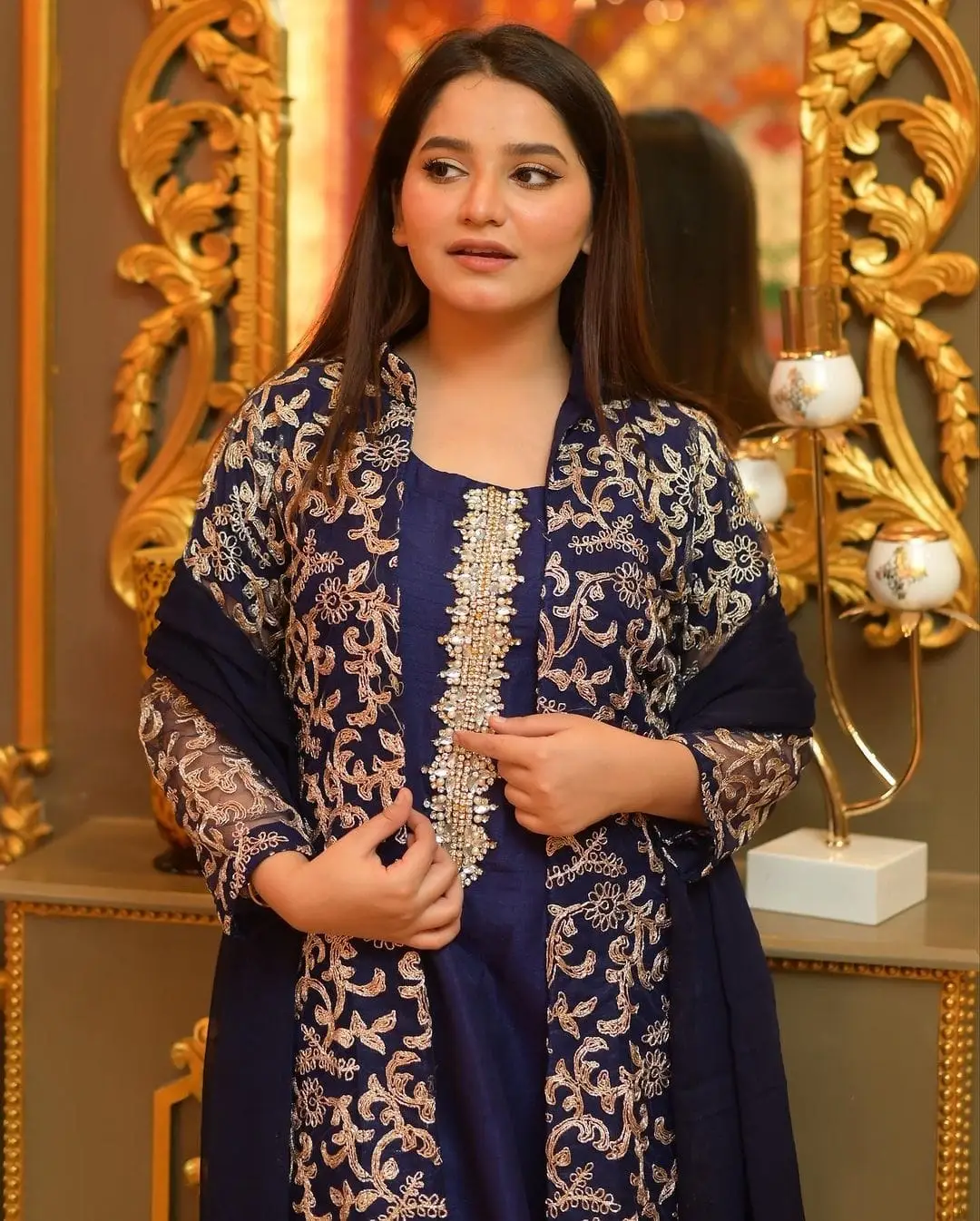 4 Pcs Women's Stitched Shamoz Silk Embroidered Suit
