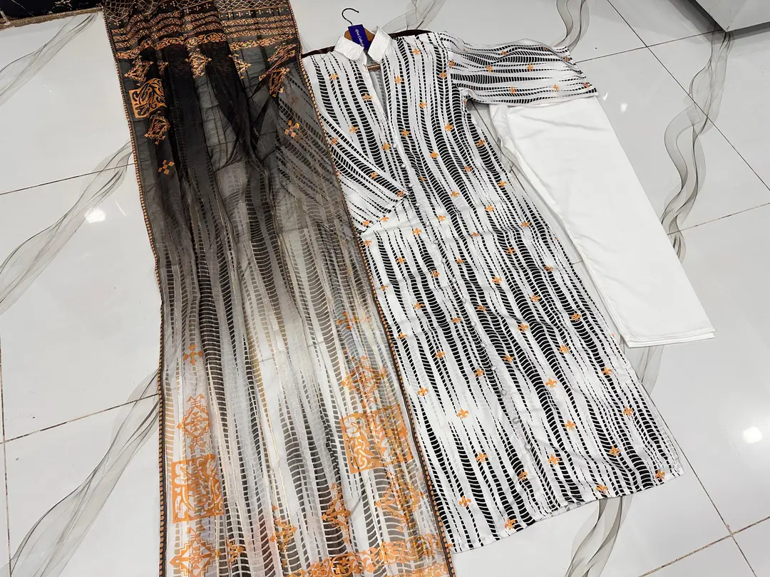 Stylish Printed Lawn Suit for Women - 2 Pcs Shirt and Trouser Set