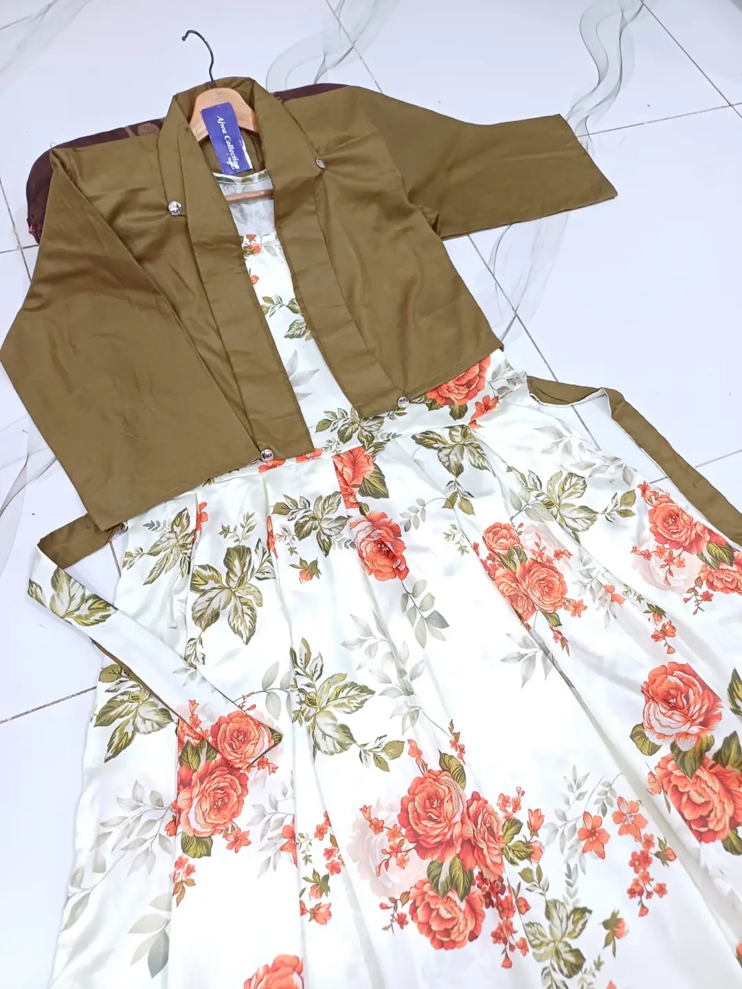 2 Pcs Women's Stitched Silk Printed Maxi And Jacket