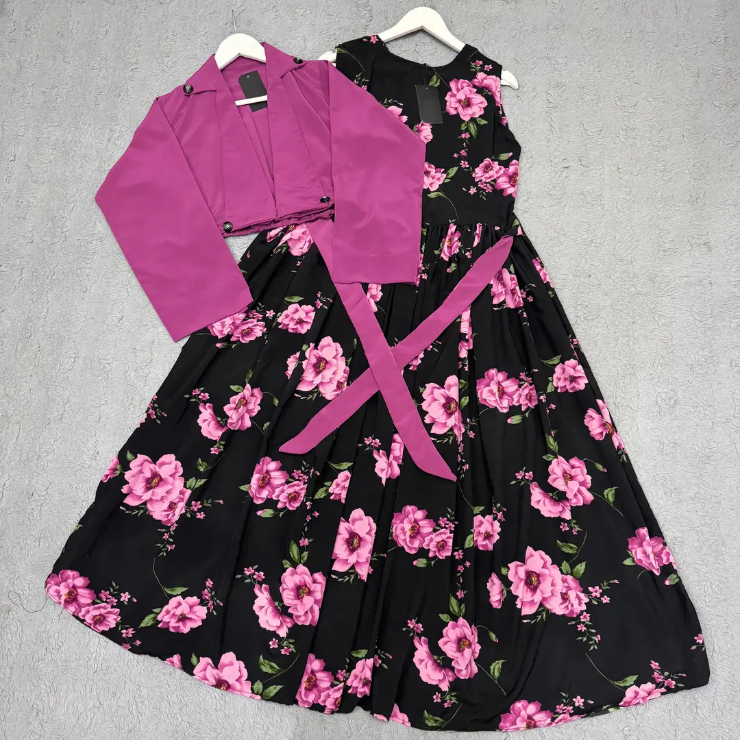 2 Pcs Women's Stitched Silk Printed Maxi Suit