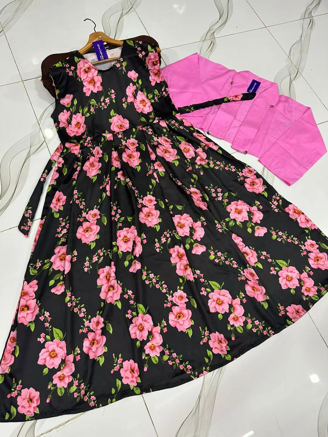 2 Pcs Women's Stitched Silk Printed Maxi Suit