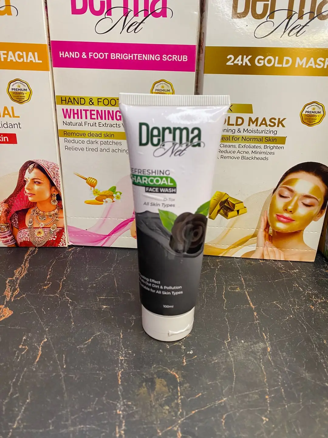 Revitalize Your Skin with Our 100ml Whitening & Brightening Face Wash - Dead Skin Remover (Set Of 1)