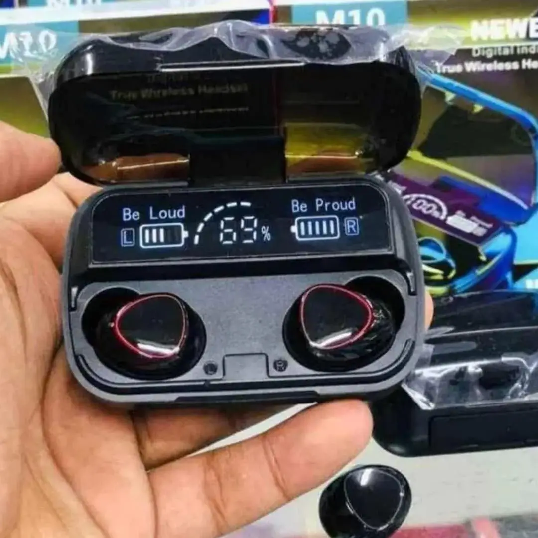 Black Long-Lasting Battery With Fast Charge 10 Earbuds