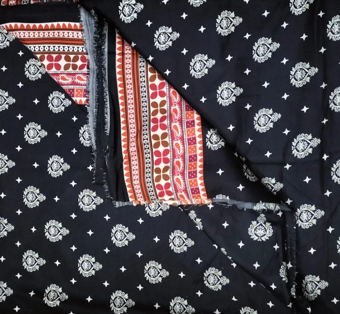 3 Pcs Women's Unstitched Printed Suit