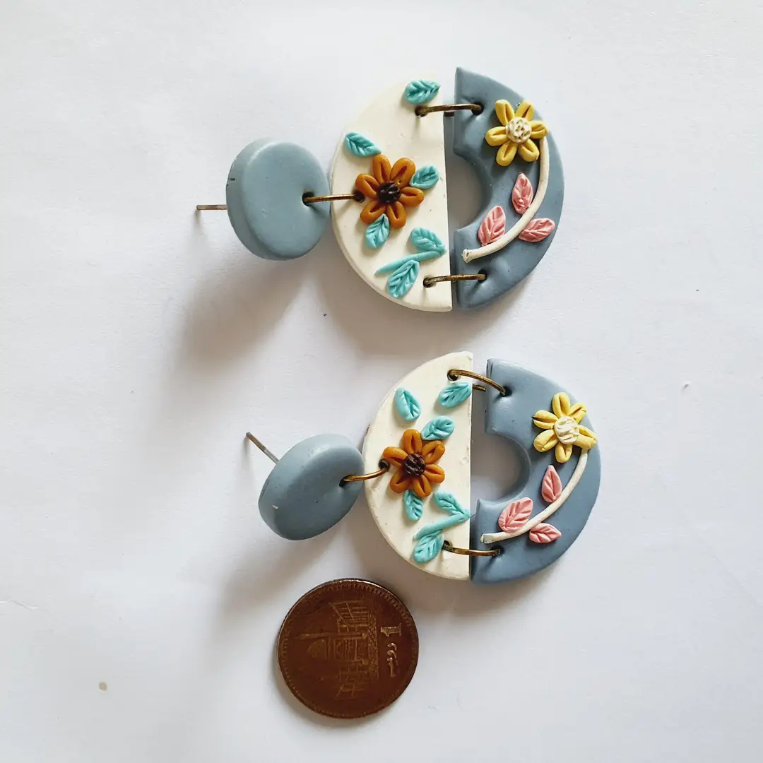 Stylish 2 Layered Dangling Earrings with Resin Plating - 2 Pcs in Green