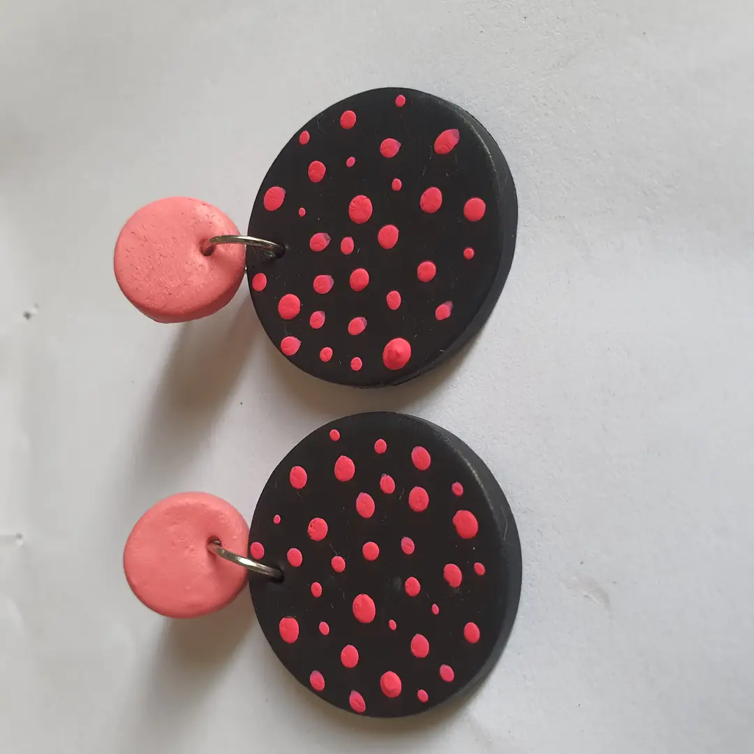 Stylish 2 Layered Dangling Earrings with Resin Plating - 2 Pcs in Green