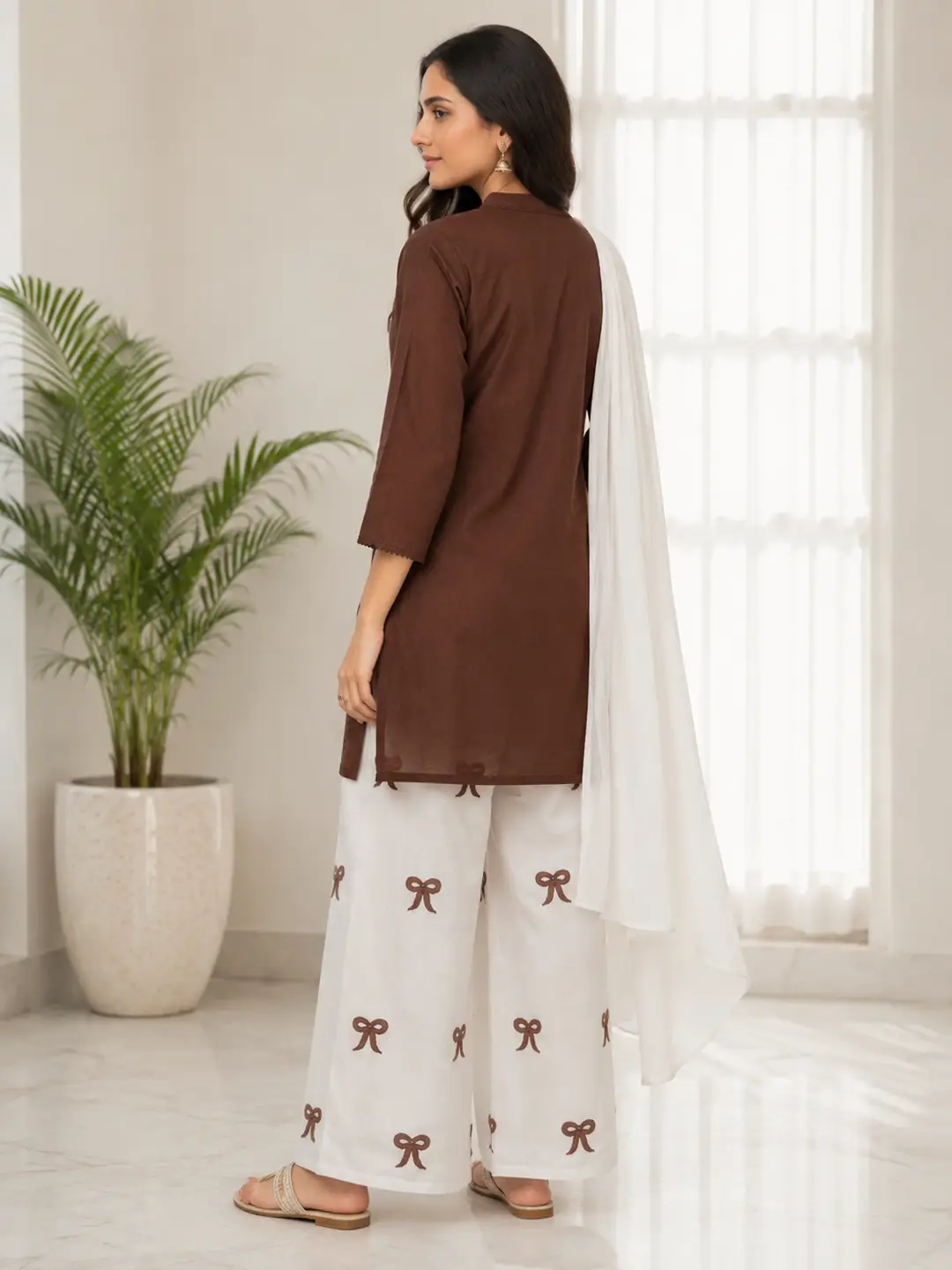 3 Pcs Women's Stitched Cotton Lawn Embroidered Suit Cross Work