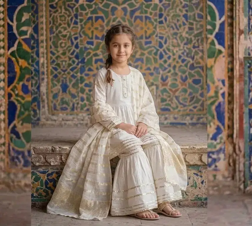 3 Pcs Girl's Arabic Lawn Embroidered Kurta And Pajama