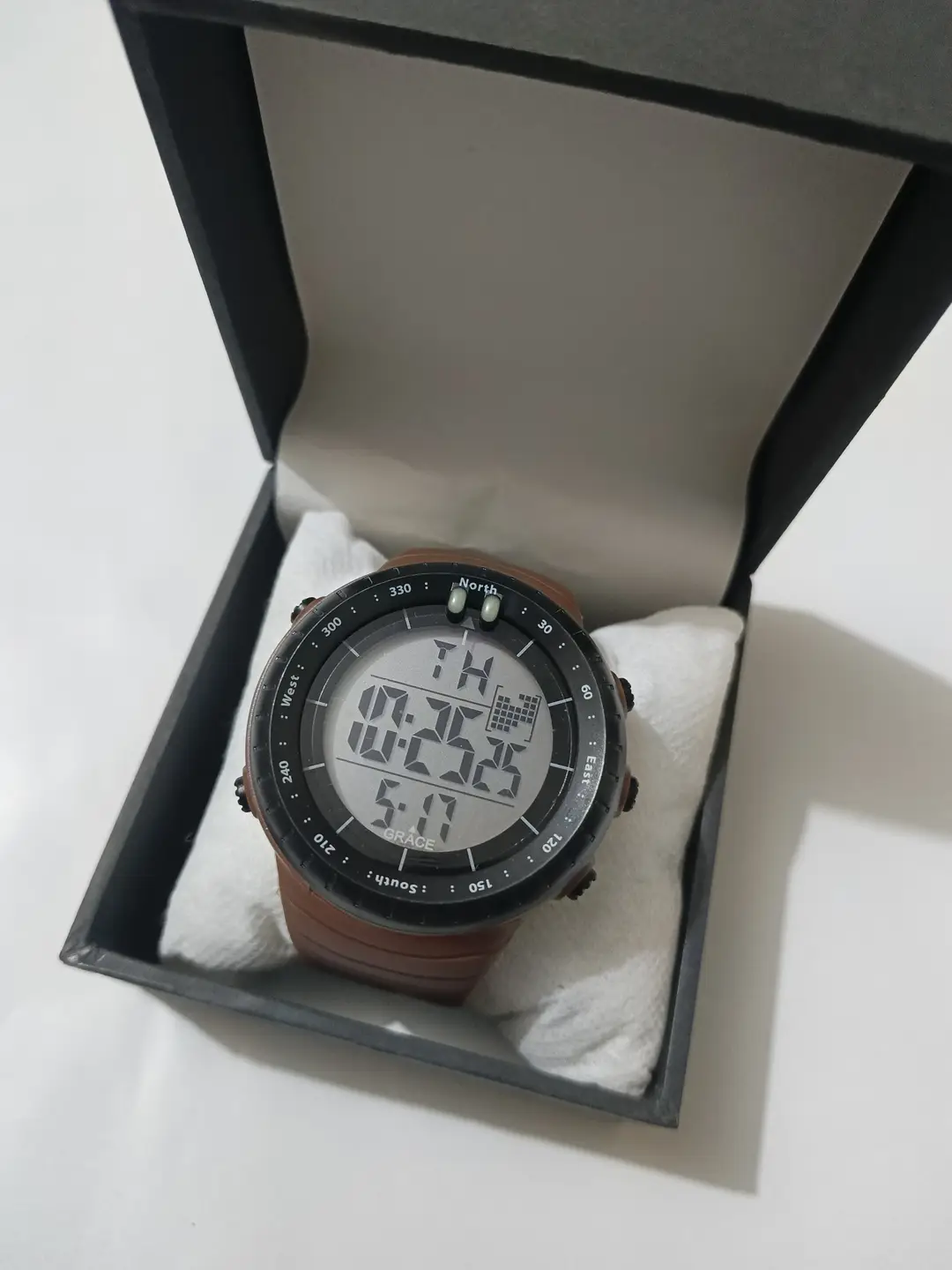 GRACE Men's Digital Sports Watch Military Wrist Watch