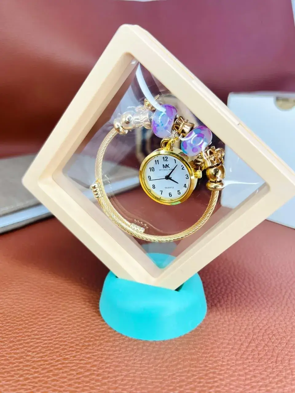 Women's Chic Everyday Designer Bracelet Watch That Upgrades Any Outfit - Trendy Bracelet Best for every occasion - Random Multicolor beads - 1 PCs