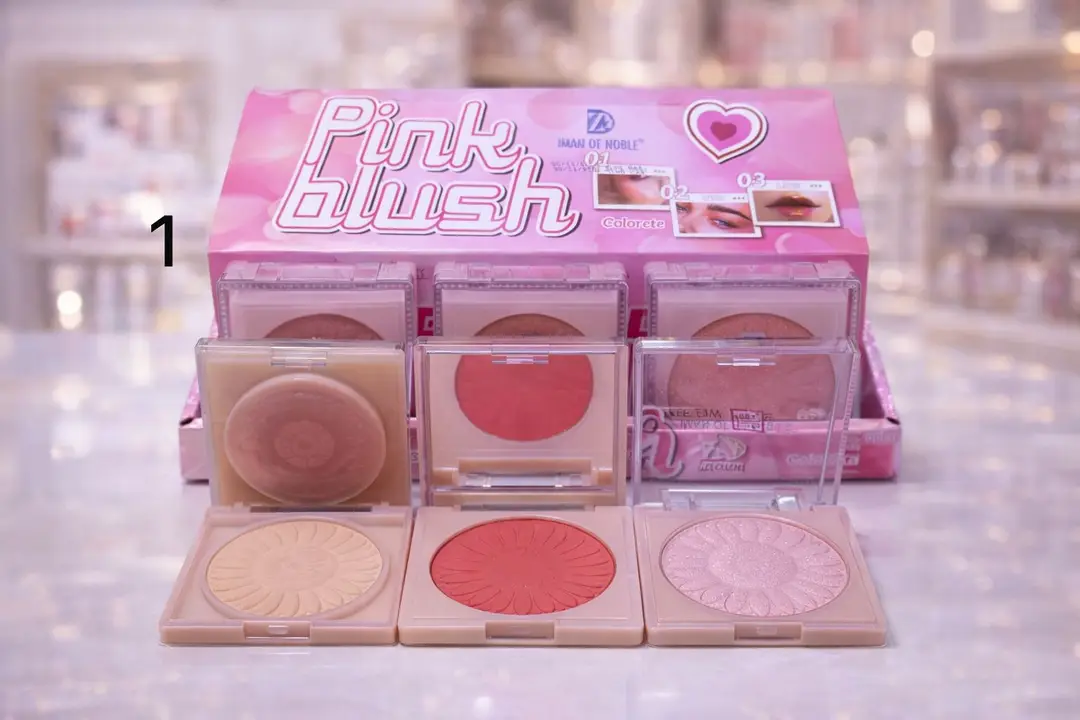 Glowy Makeup Kit