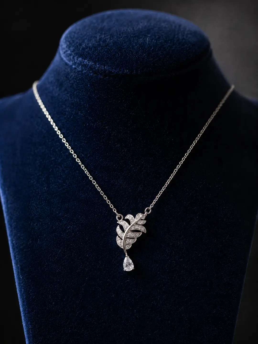 Leaf Design Silver Plated Zircon Necklace