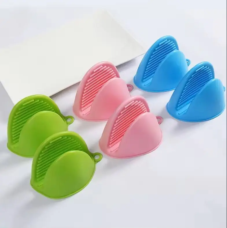 3 in 1 Kitchen & Cleaning Essential Bundle Set – Silicone Sink Splash Guard, Cleaning Gloves & Heat Resistant Pot Holders