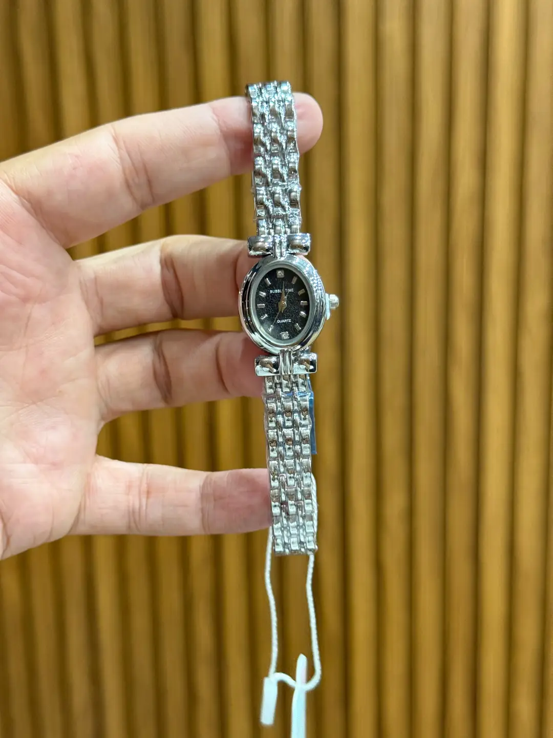Elegant Ladies Watch