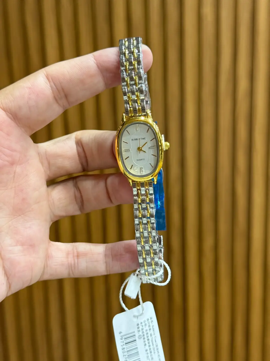 Elegant Ladies Watch