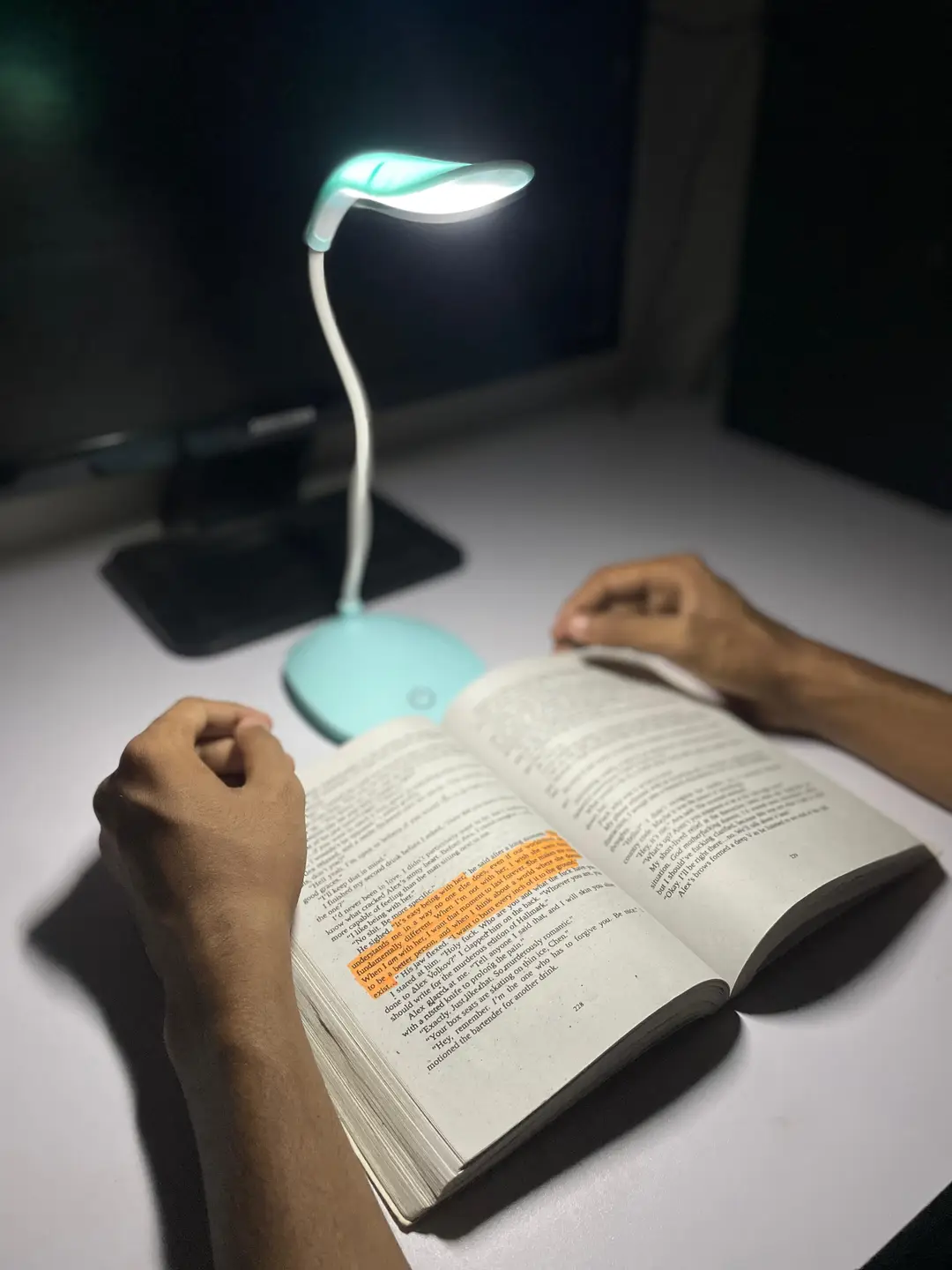 LED Desk Lamp for Study & Bedroom USB Rechargeable Eye Caring Light 360° Flexible Arm 3 Modes Night Table Lamp & Student Reading Light