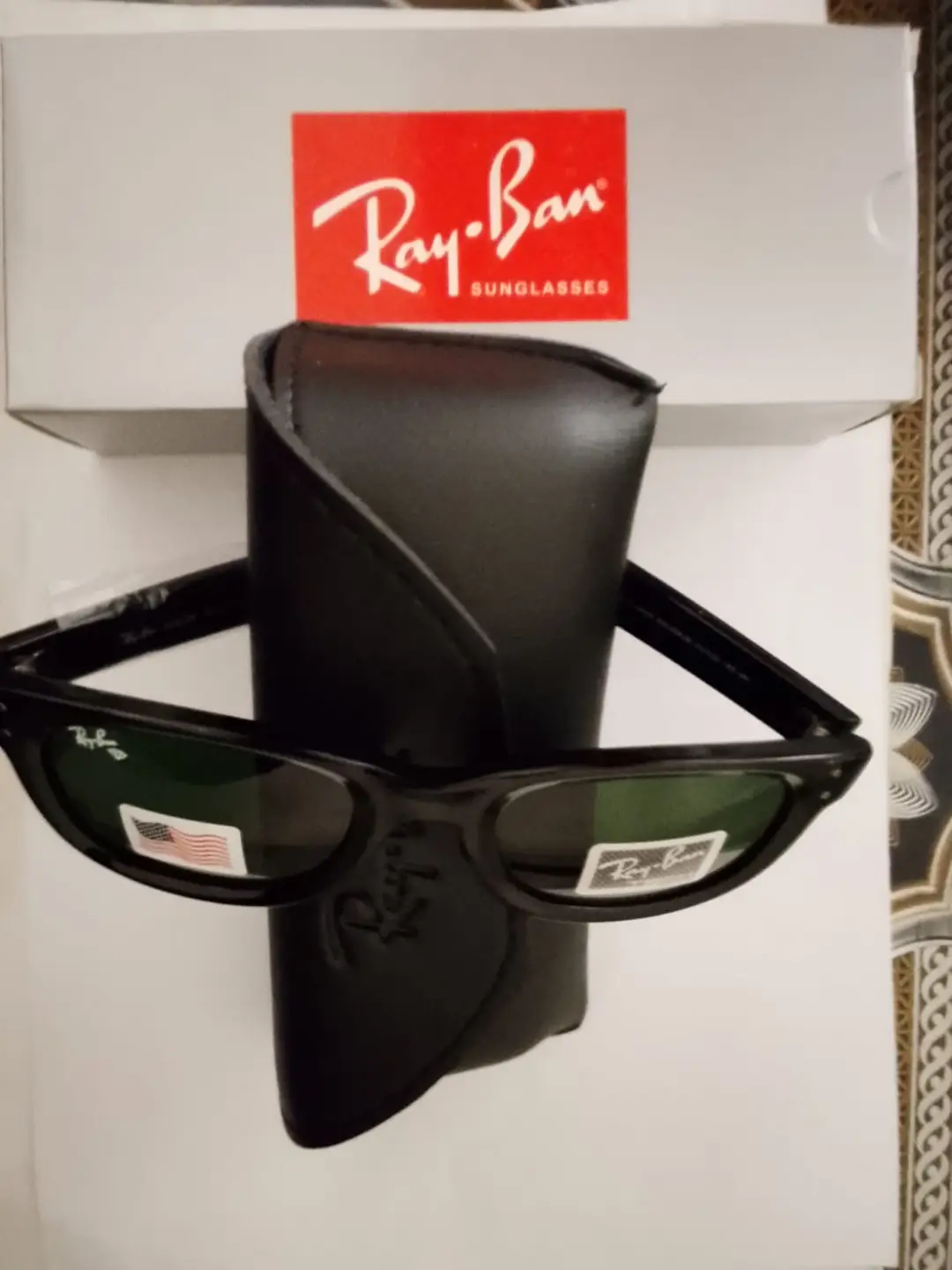 RAY BAN GLASSES , Best Option For Gift.