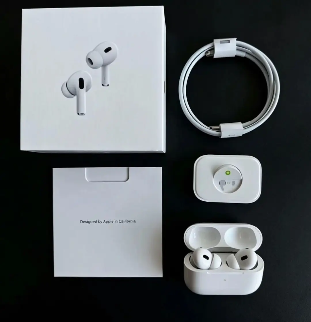 Black Long-Lasting Battery With Fast Charge 2 Earbuds
