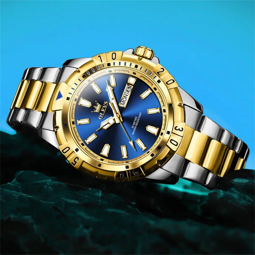 Luxury Stainless Steel Waterproof Watch With date and Time
