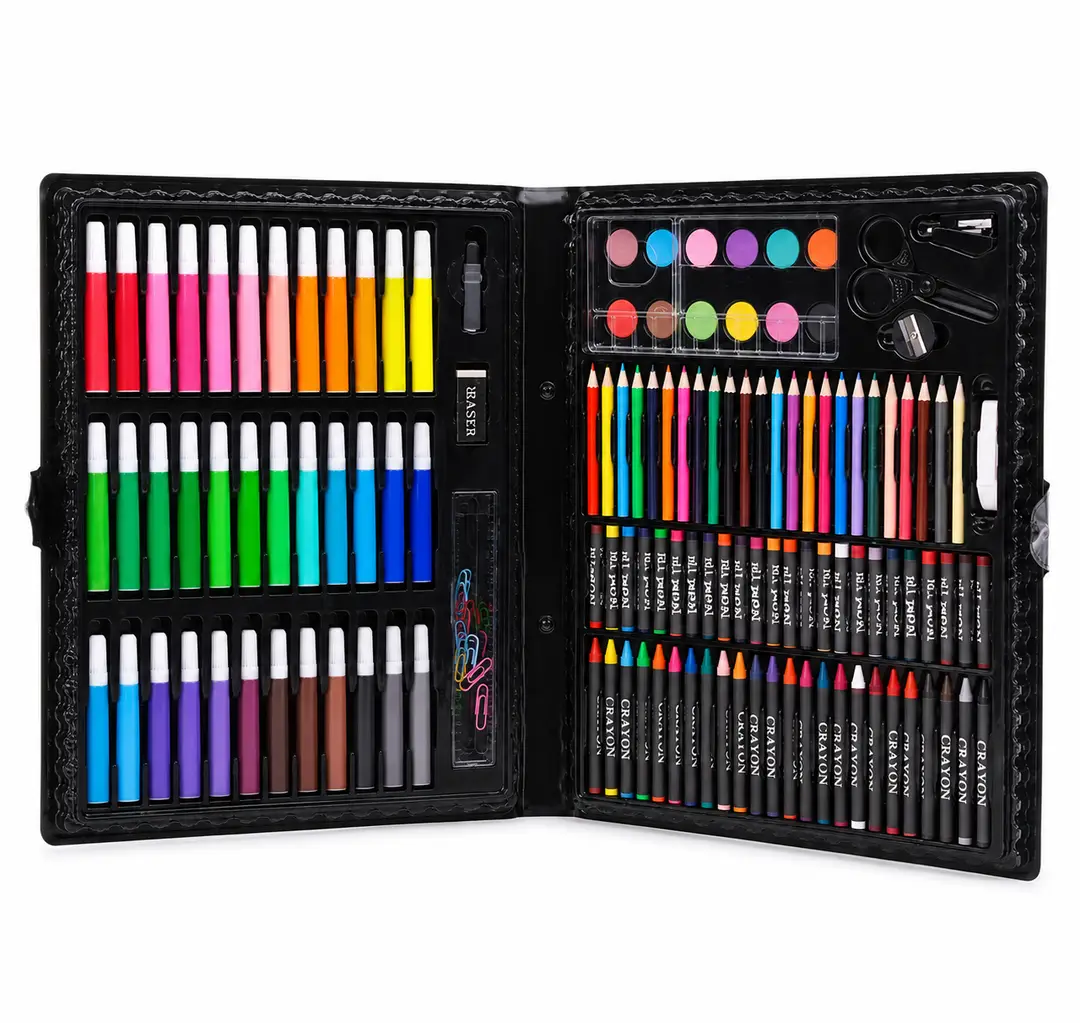 COLORING KIT 150 PCS
