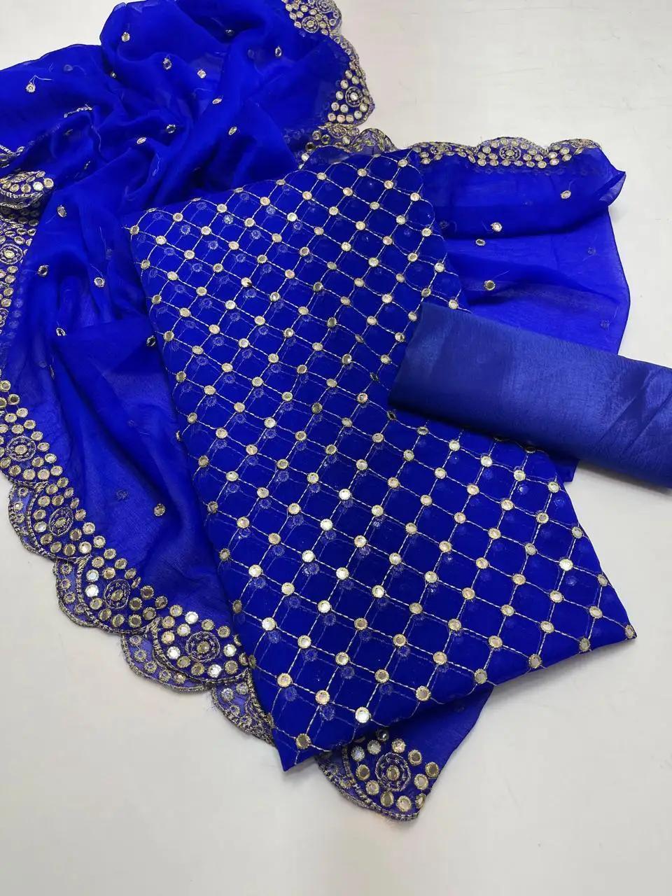 3 Pcs Women's Unstitched Sheesha Work Suit