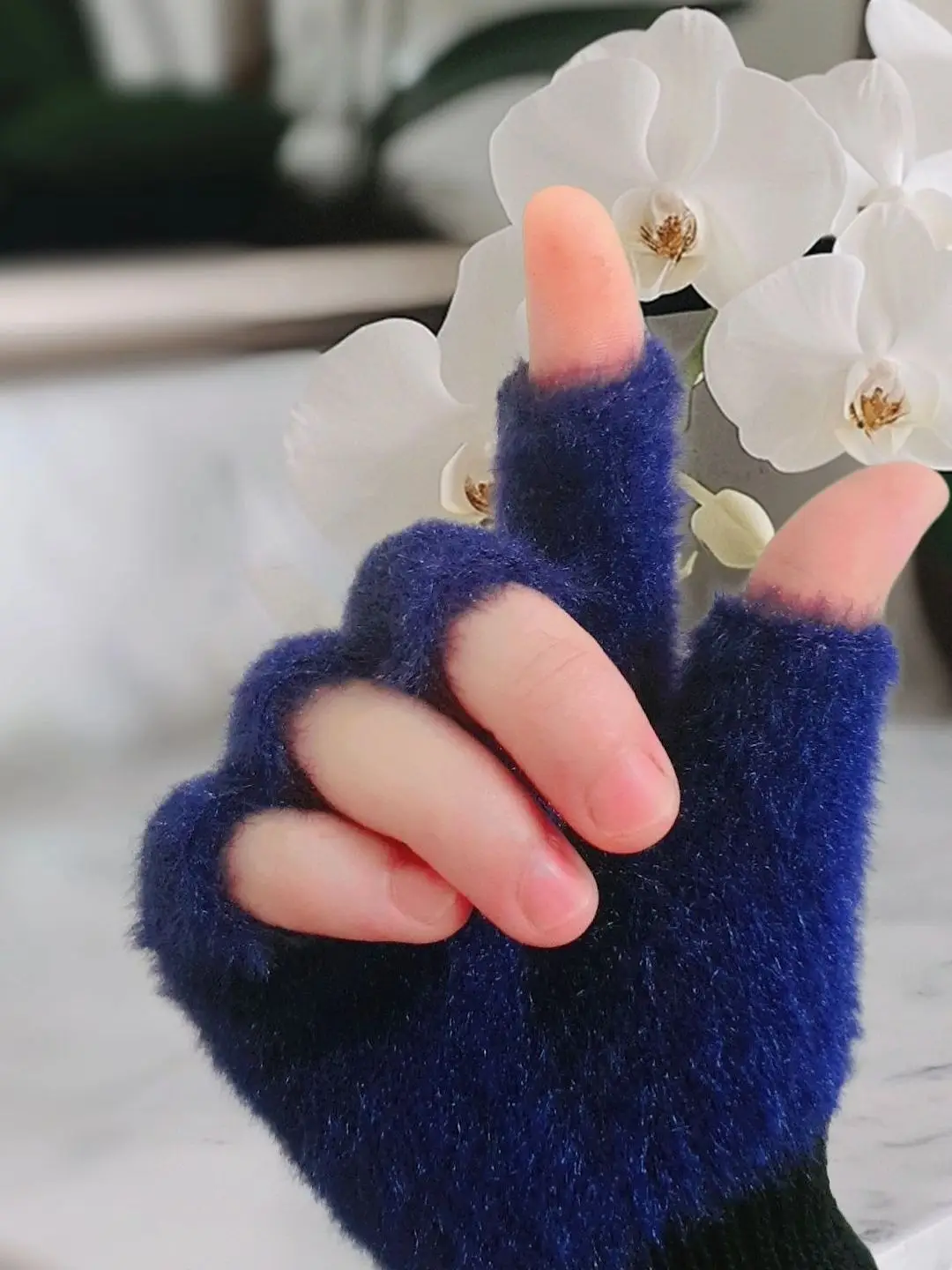 Half Finger Gloves for Girls, Plush Fingerless Gloves