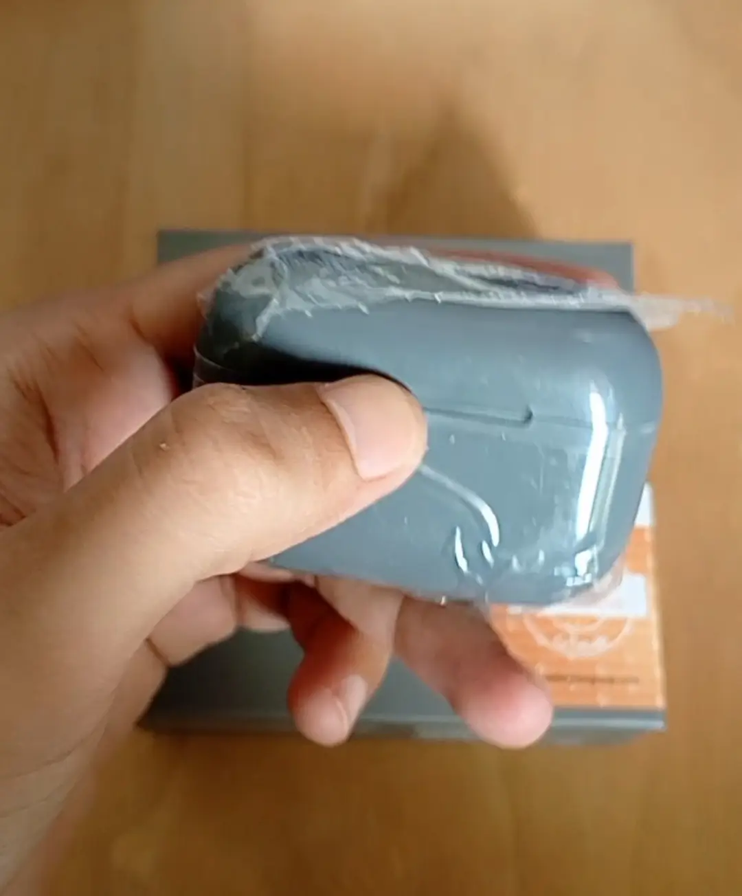 Grey Long-Lasting Battery With Fast Charge Airpods