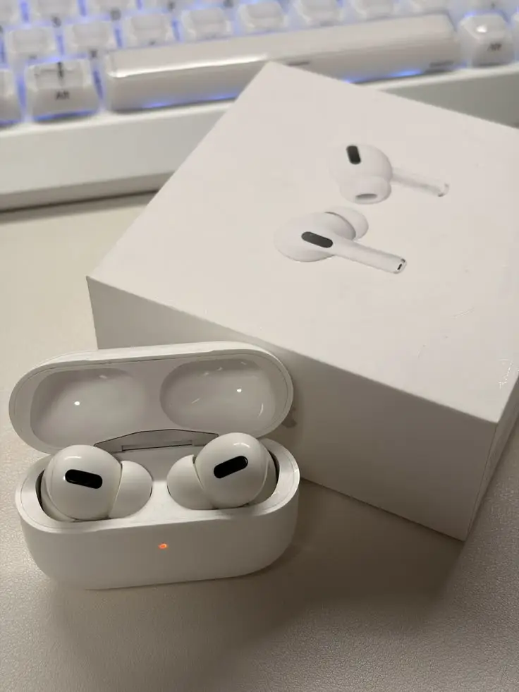 Apple AirPods Pro 2 - Excellent Sounds Quality