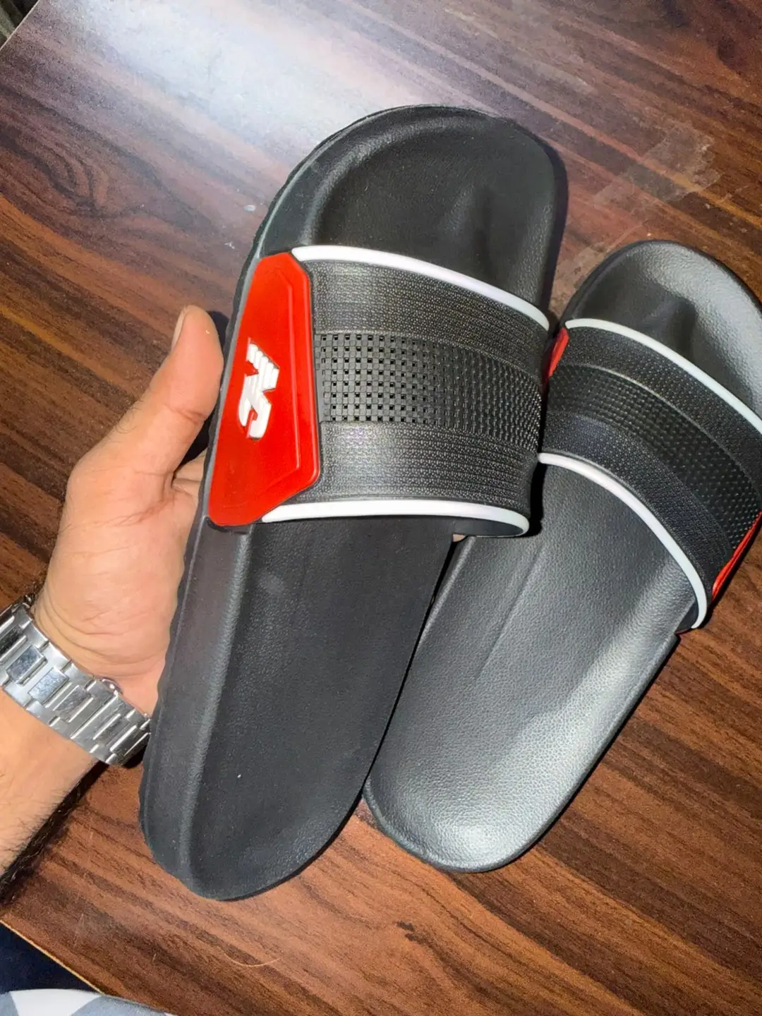 Buy 1 Get 1 Free Men’s Stylish Slippers EVA Casual Slides