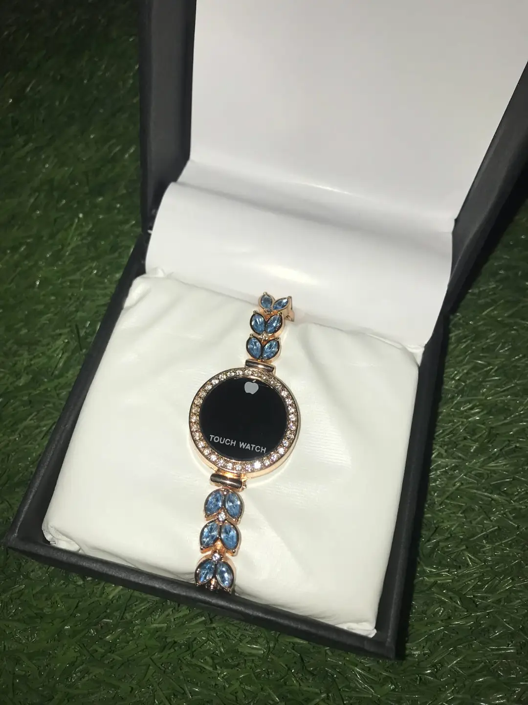 Women's Chic Everyday Design That Upgrades Any Outfit Watch 1