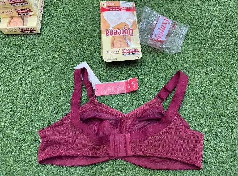Original Galaxy/Triumph (Doreen Bra) Nylon Plain Light Weight Full Cup Bra
