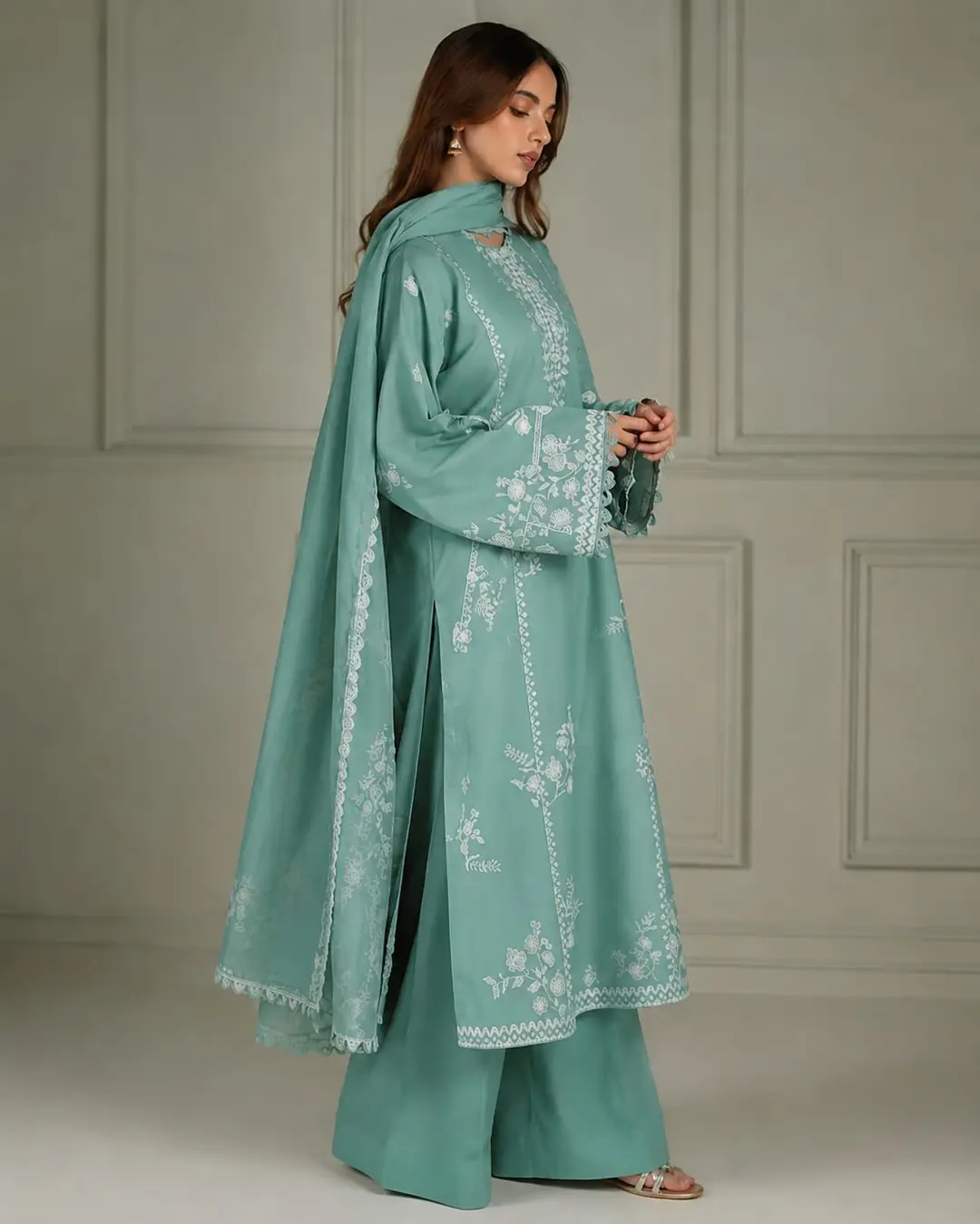 3 Pcs Women's Unstitched Embroidered Suit