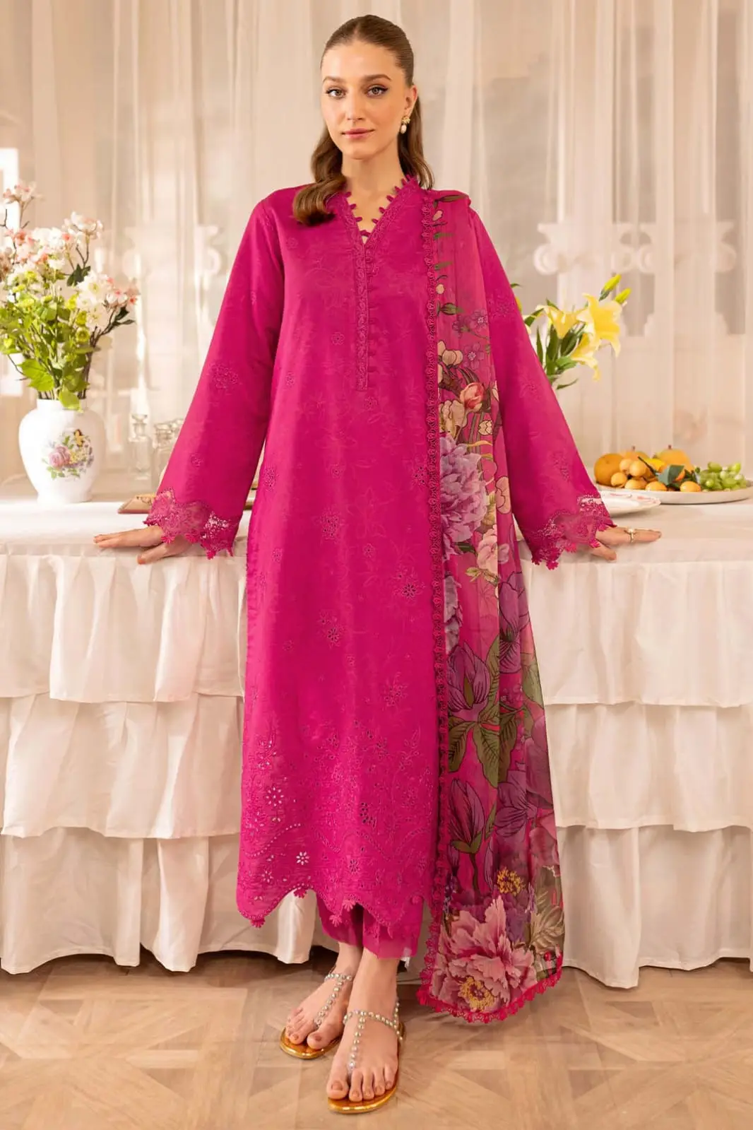 3 Pcs hit code Women's Unstitched dhanak Embroidered Suit
