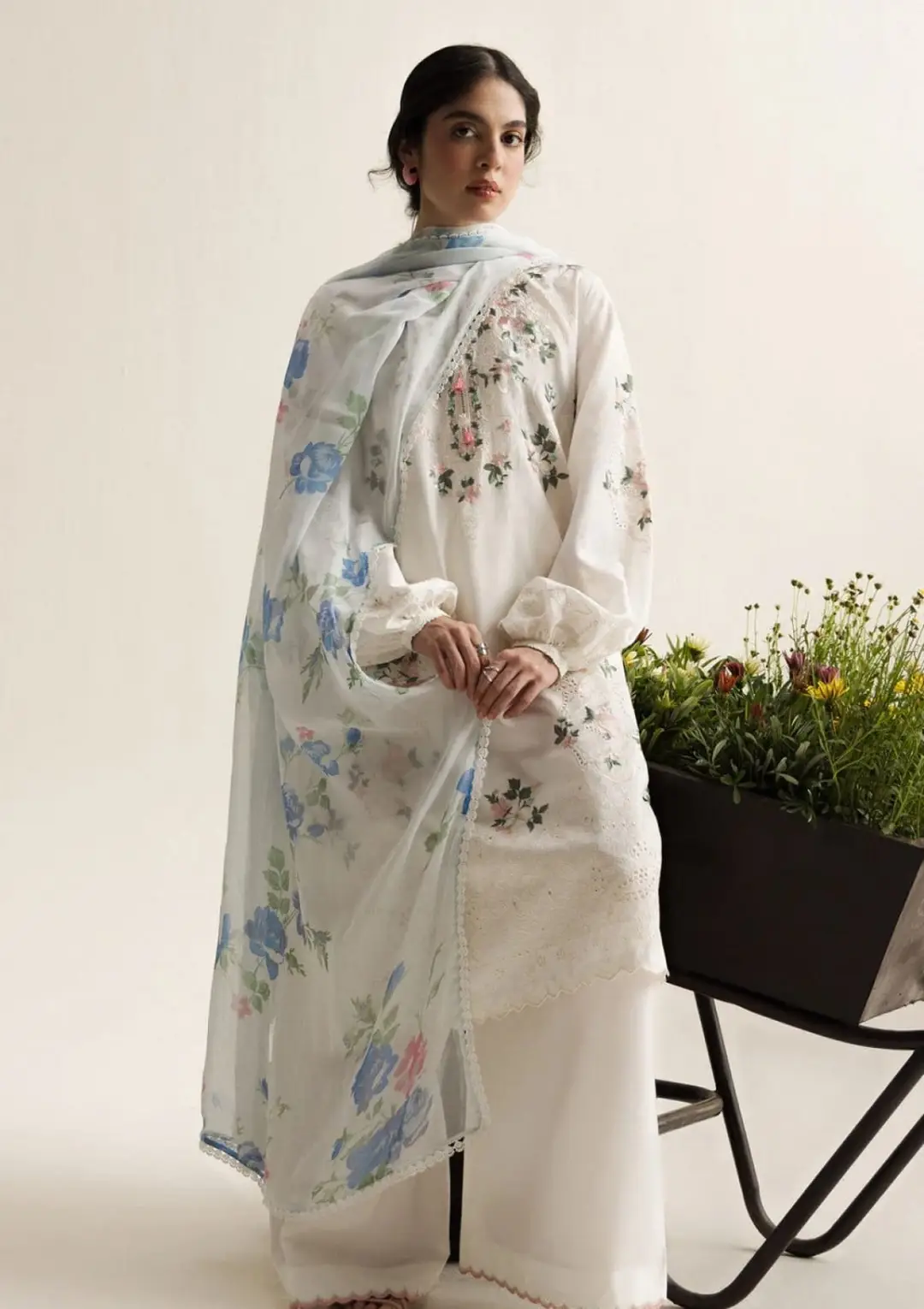 3 Pcs Women's Unstitched Embroidered Suit