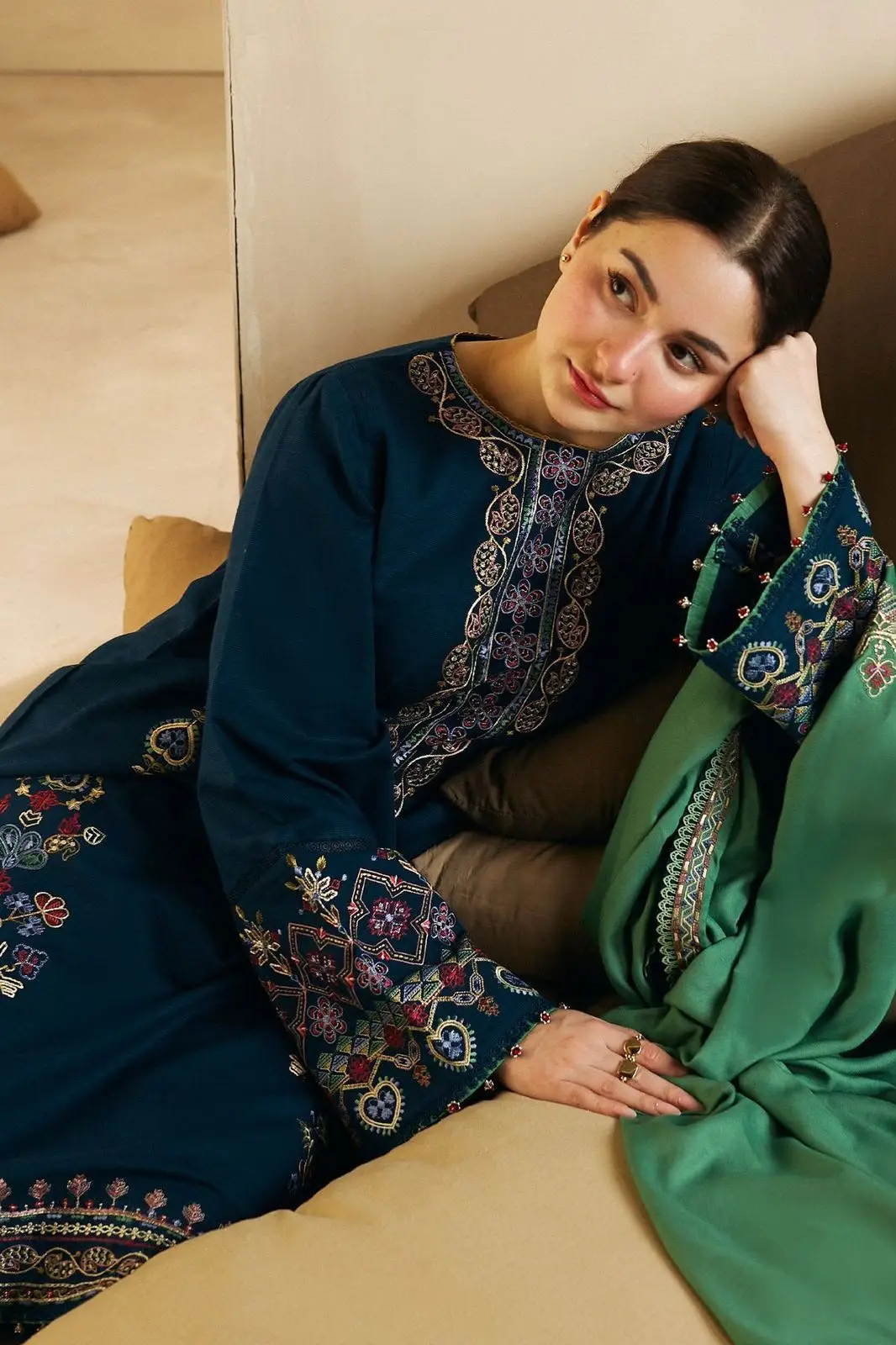3 Pcs Women's Unstitched Embroidered Suit