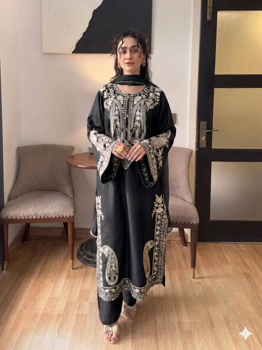 3 Pcs Women's Unstitched Embroidered Suit