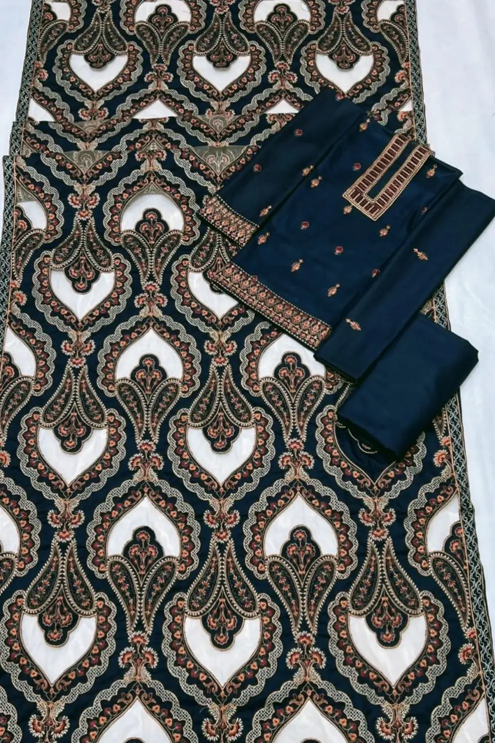 3 Pcs Women's Unstitched Embroidered Suit(HB)