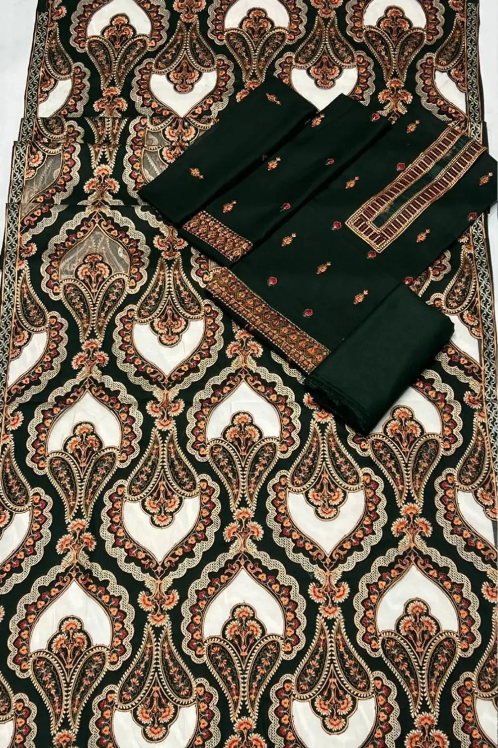 3 Pcs Women's Unstitched Embroidered Suit(HB)